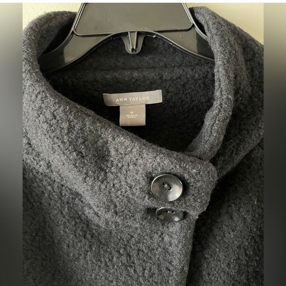 Ann Taylor Black Wool Bolero/Cape Jacket. Size Medium. Excellent  condition - Picture 3 of 12